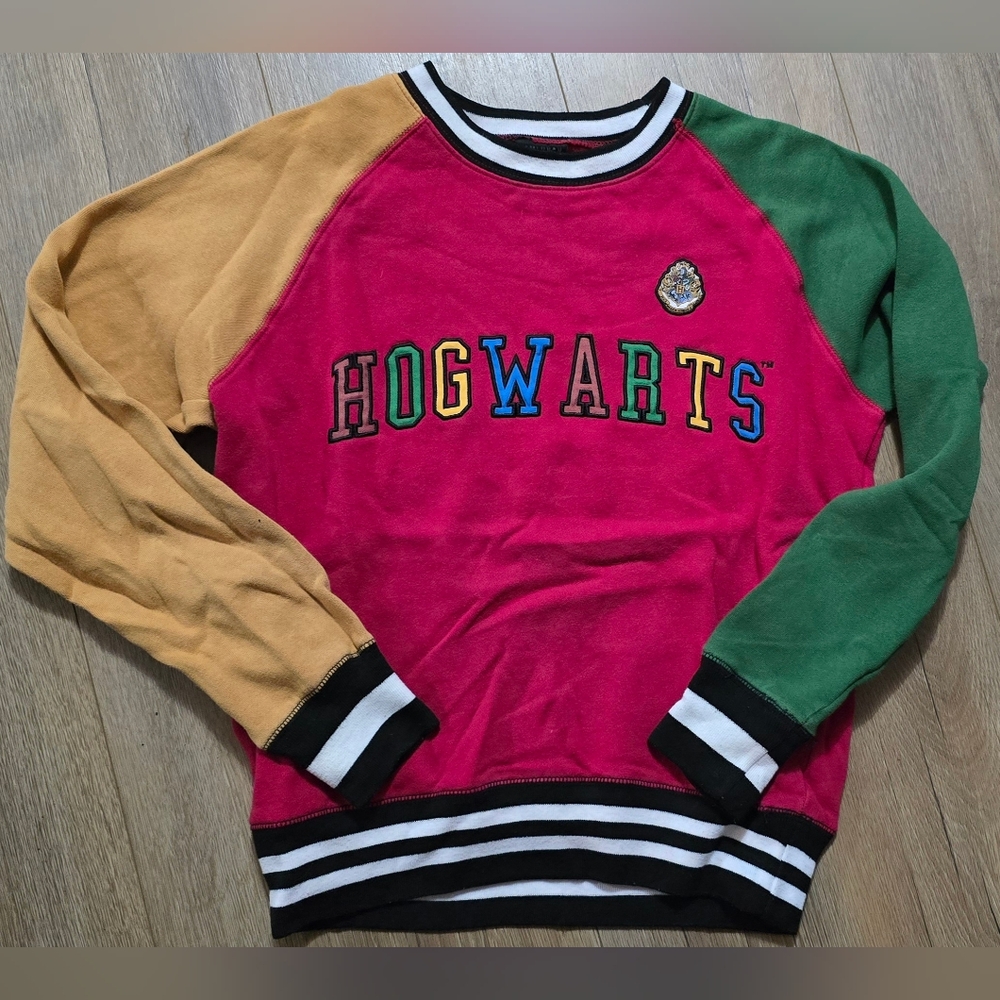 Boxlunch Harry Potter Hogwarts Crewneck